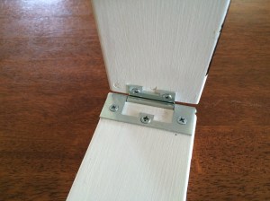 Clapper hinge